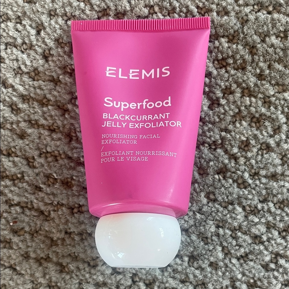 ELEMIS Superfood Blackcurrant Jelly Exfoliator - Vibrant Pink